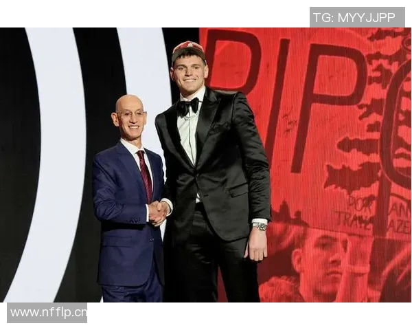 开拓者训练营第三日精彩回顾杨瀚森与克林根的对决瞬间 开拓者训练营第三日精彩回顾杨瀚森与克林根的对决瞬间