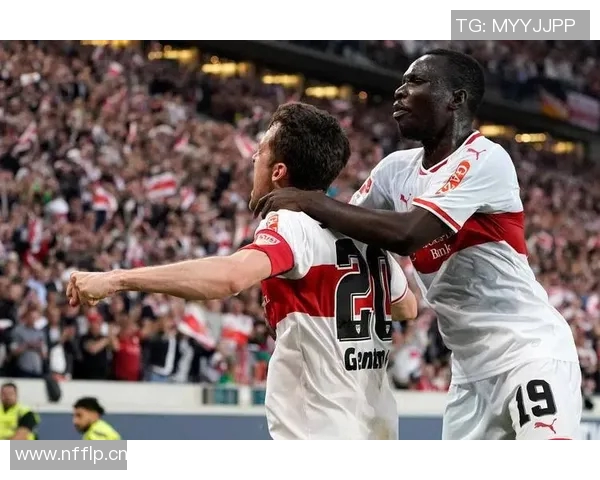 费耶诺德欧联杯比赛因恶劣天气推迟至明晨三点开球