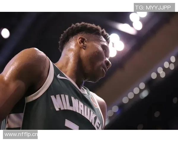 字母哥上半场完美表现6投全中砍下13分7篮板3助攻正负值高达14