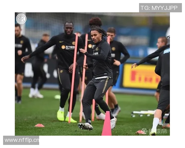 法媒报道努诺门德斯回归训练场复出时间仍未确定