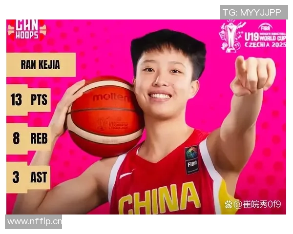 王芙蕖分享NCAA西北大学新赛季定妆照迎接第三年挑战尽享球场乐趣