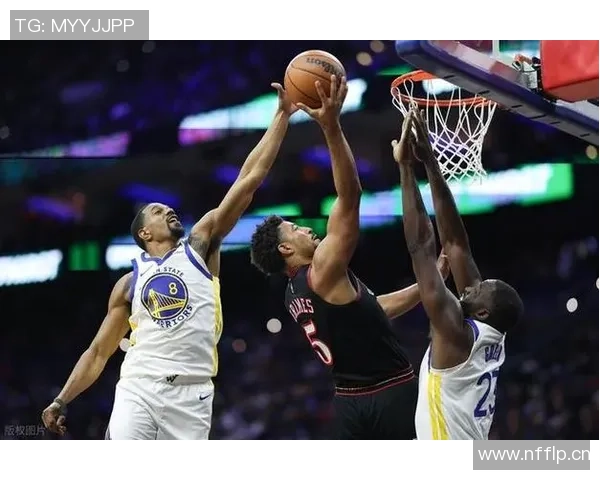 76人对阵魔术乔治恩比德埃奇库姆缺席马克西领衔出战团队挑战