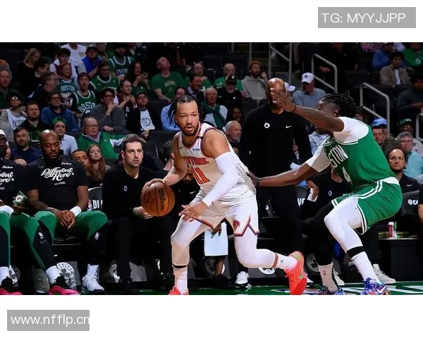 布里奇斯加时发威砍下35分助球队逆转胜利全场最佳表现令人瞩目